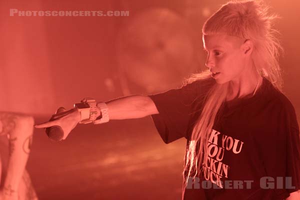 DIE ANTWOORD - 2013-06-18 - PARIS - Le Trianon - Anri du Toit [Yolandi Visser]